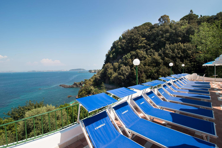 Exterior & Views 3, Hotel Bagnitiello, Napoli