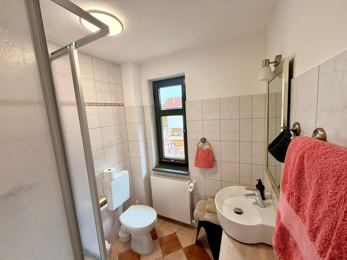 Bathroom, Wohnung in Dargun mit Garten, Mecklenburgische Seenplatte