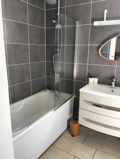 Bathroom 4, Cote Plage, Saint-Paul