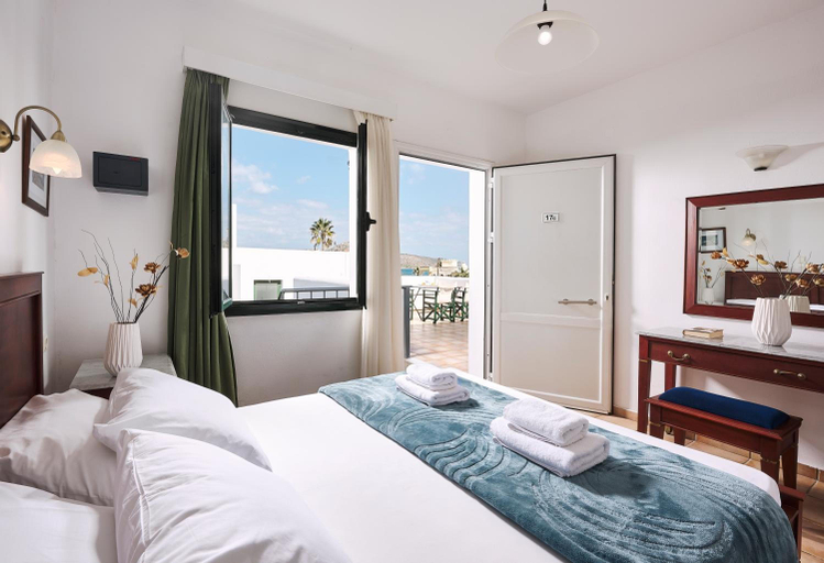 Bedroom 3, Eva Suites, Crete