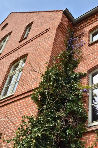 Exterior detail 2, An den Wiesen. Gasthaus am Finowkanal, Barnim