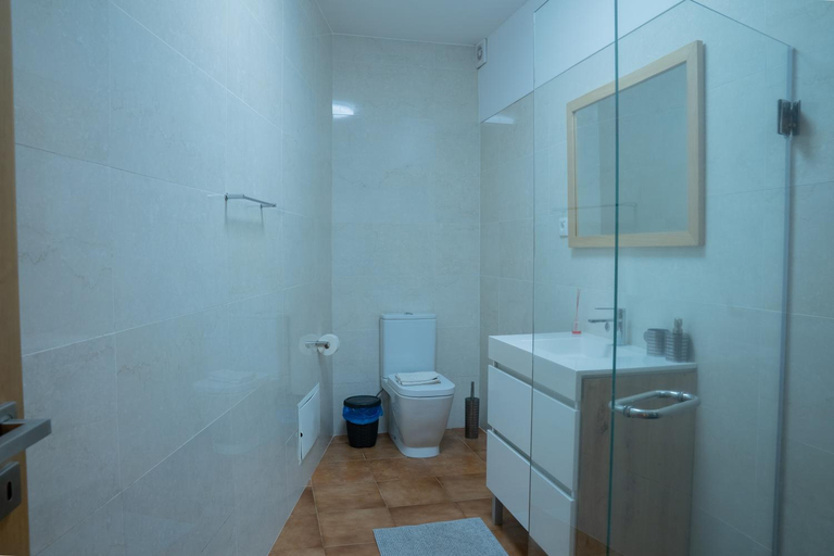 Bathroom 4, Berco Funchal, Funchal