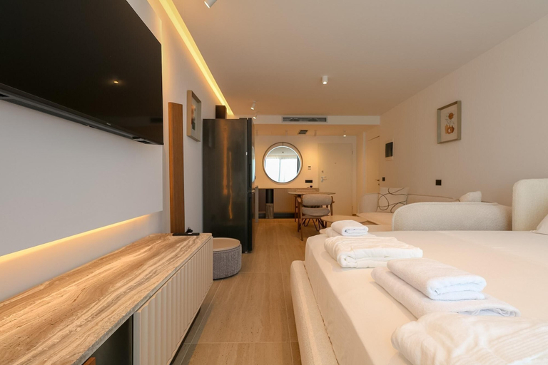 Room 4, Tilosofi Luxury Apartments, Sarandës