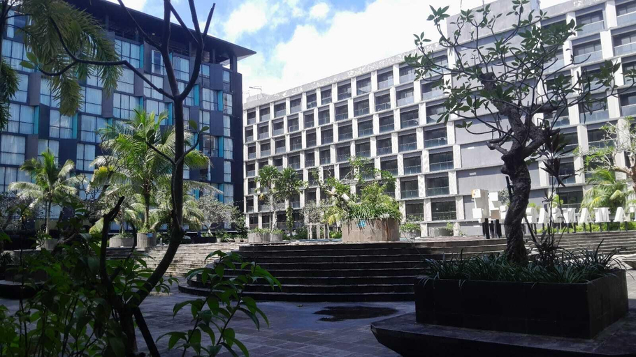Exterior 2, Bright And Restful Studio At Apartment Tamansari Skylounge Balikpapan, Balikpapan