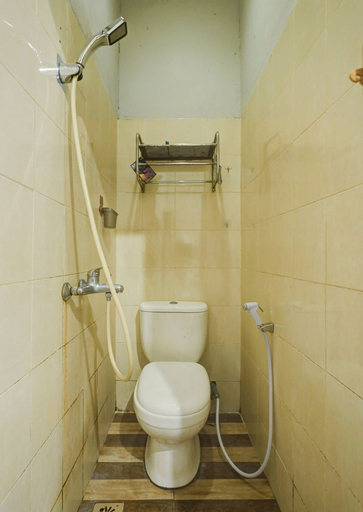 Bathroom, Hotel O Inara Homestay, Batam