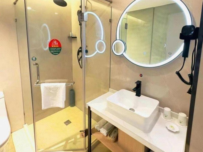 Bathroom 4, GreenTree Inn Langfang Sanhe South Yingbin Road Express Hotel, Langfang