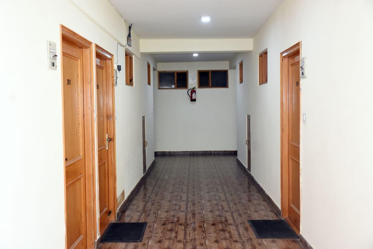 Restaurant 5, Hotel The Destination Manali (850m from Mall Road), Kullu