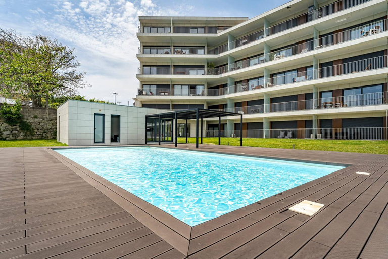Sport & Beauty, Antas Park Flat With Pool, Porto