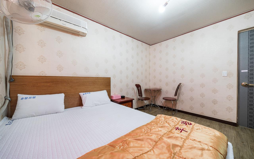Bedroom 3, Chuncheon Hupyeong, Chuncheon