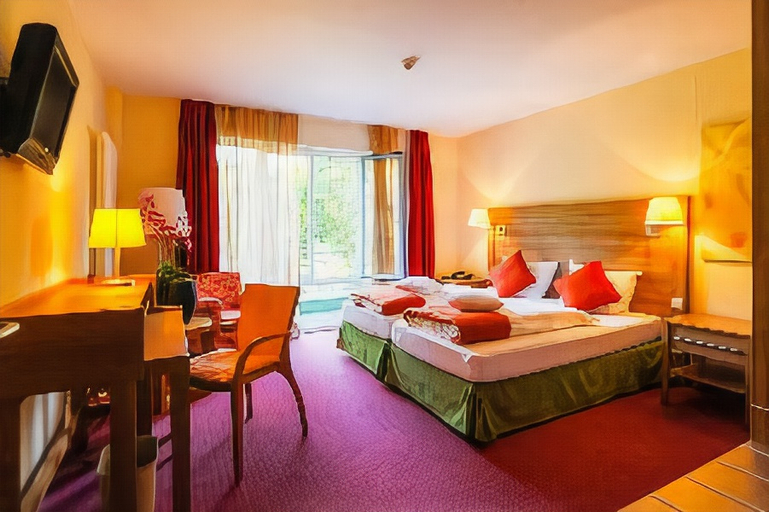 Bedroom 2, Hotel Harzer am Kurpark, Calw