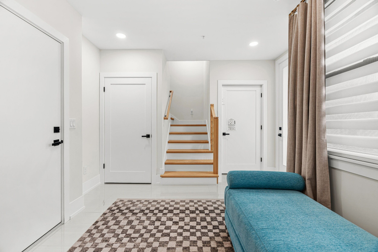 Interior 2, Papaya Place 2 Bedroom Townhouse, Sarasota