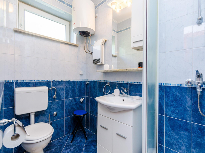Bathroom, Apartments Nicol - Two-Bedroom Apartment with Balcony and Sea View, Dubrovnik