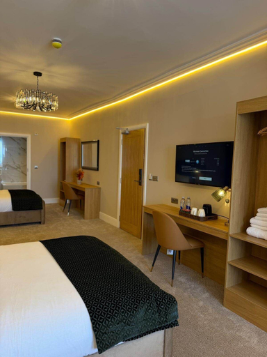 Room 5, Emerald Tide Hotel, Lancashire