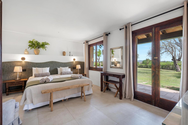Bedroom 3, Finca RUSTICA FELOSTAL Son Soleclau with Sauna & Pool, Baleares