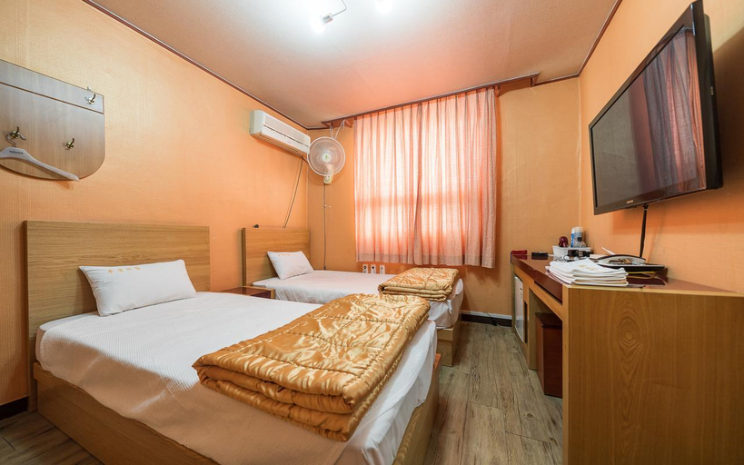 Bedroom 2, Chuncheon Hupyeong, Chuncheon
