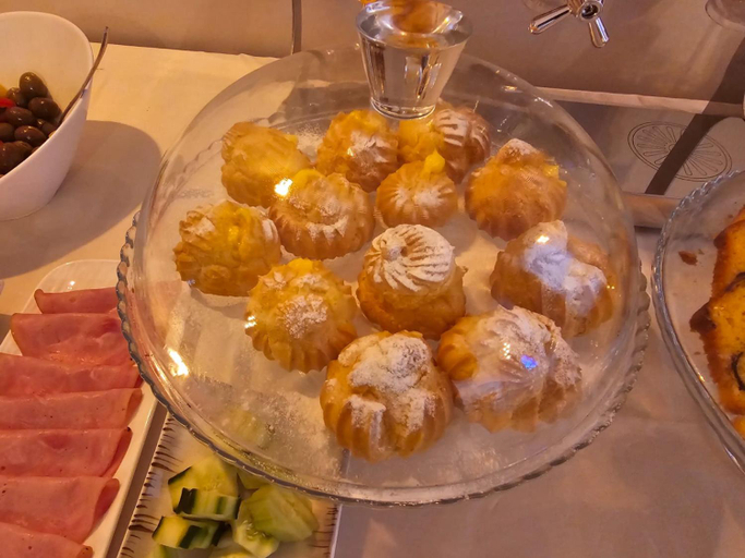 Food & Drinks 5, Villa Olympia, Durrësit