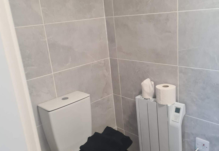 Bathroom 4, Rural County Sligo Studio, Sleeps 2 With Parking