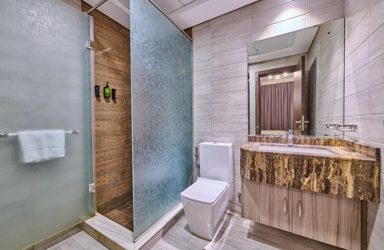 Bathroom 3, Grand Stay Holiday Homes Al Jaddaf, Dubai