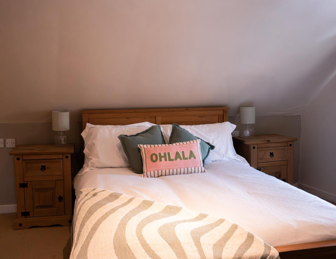 Bedroom 4, The Lord Nelson Inn, South Gloucestershire