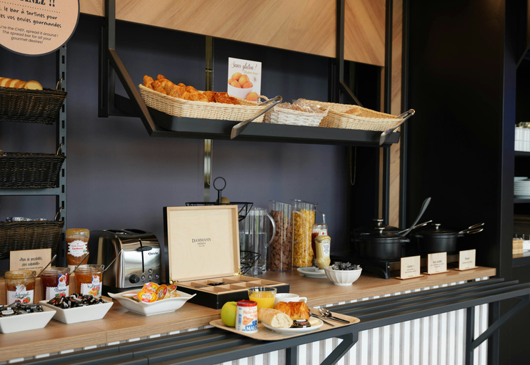 Food & Drinks 5, B&B HOTEL Compiegne Thourotte, Oise