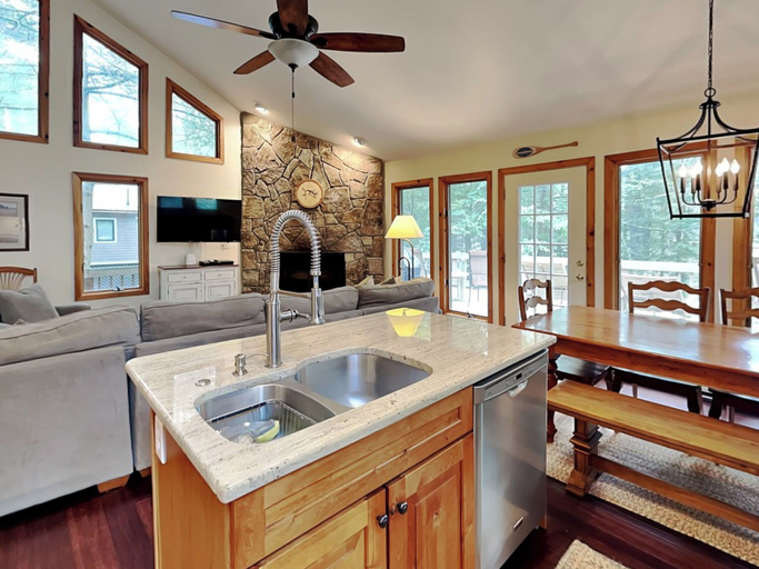 Property amenity 3, Somewhere by Taylor Made Deep Creek, Garrett