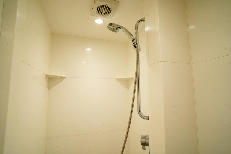 Bathroom, Belvedere House (Gloucester Road), London