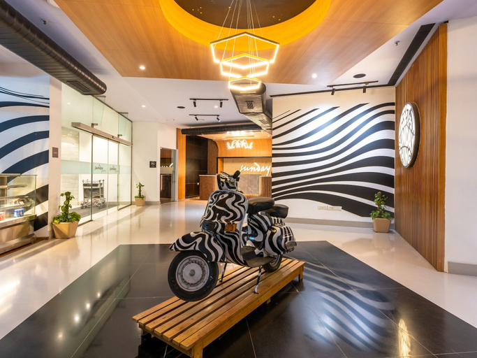 Lobby 5, Sunday Hotel Zirakpur Chandigarh, Sahibzada Ajit Singh Nagar