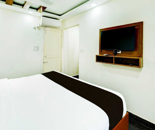 Room 2, Townhouse R S Puram Junction, Coimbatore