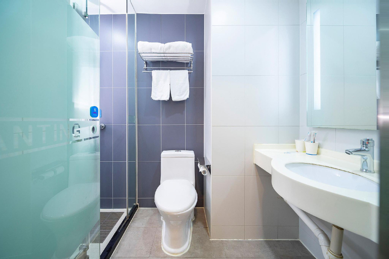 Bathroom 3, Hanting Hotel Shanghai Hongqiao Hub Qibao Huxing Road, Shanghai
