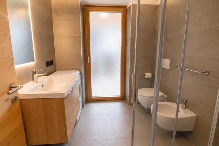 Bathroom 3, Appartamenti Cesa Soreie by AMA Val di Fassa, Trento