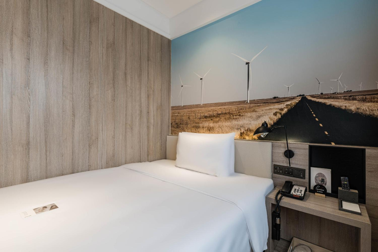 Bedroom 2, Atour Hotel Nanjing Jiangning Zhushan Road Subway Station, Nanjing