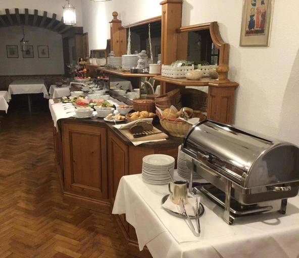 Food & Drinks, Schmaus, Regen