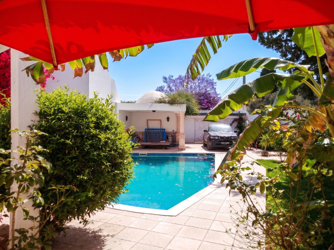 Sport & Beauty 2, Elegant villa in Hammamet with year-round private pool, Hammamet