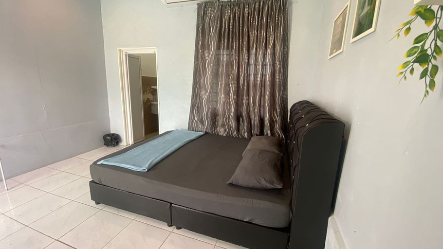 Room 4, Hotel O D Longan Cottage, Kuala Muda