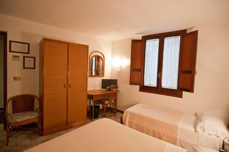 Bedroom 4, Moderno Hotel, Trapani