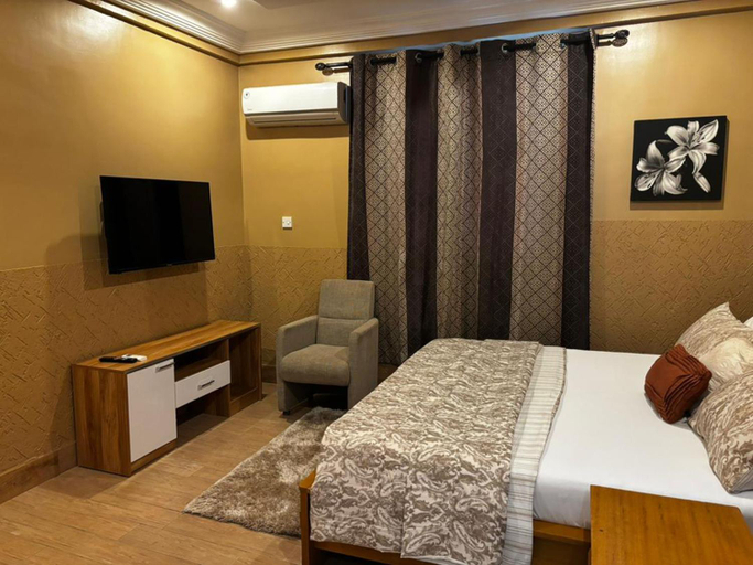 Bedroom 2, Adepa Court Luxury Apartment Services, Kumasi