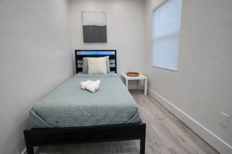 Bedroom 3, Daytona Double Delight, Volusia