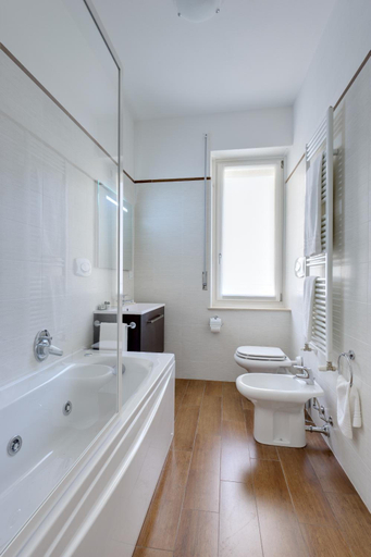 Bathroom 4, My House Apartments Cremona, Cremona