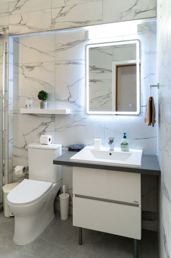 Bathroom 4, Narcissos 'Nissi Beach' apartment C16