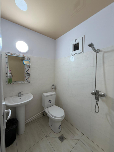 Bathroom 5, Rezo's Ranch Cottage, Samtredia