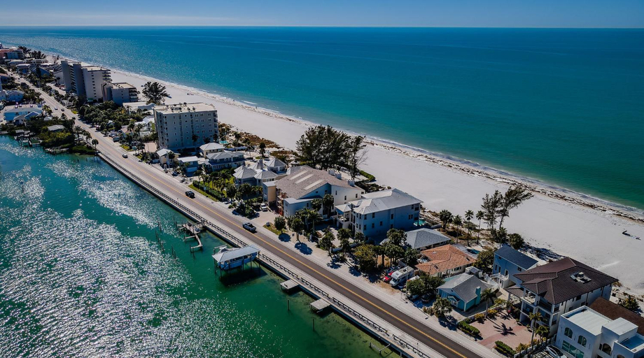 Exterior & Views 1, Beachfront! Indian Rocks Beach Condo w/ Balcony, Pinellas