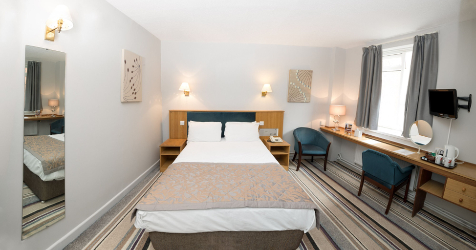 Bedroom 3, Norwich Central Hotel - Near Norwich Train Station & Carrow Road Stadium, Norfolk