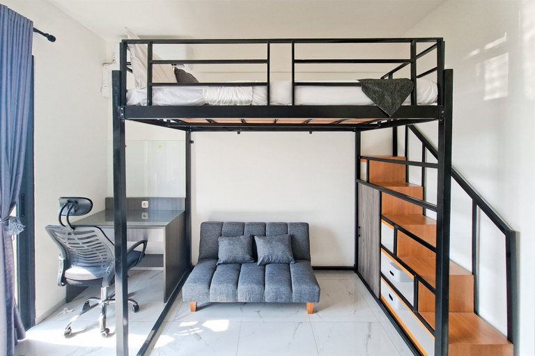 Room 5, Industrial Modern Studio Apartment Sky House Bsd, South Tangerang
