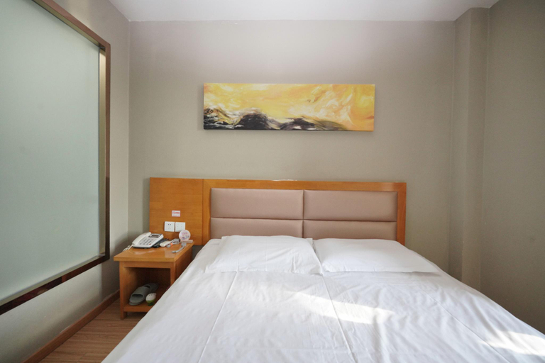 Bedroom 2, Ease Hotel - Beijing Tianqiao Subway Station, Beijing