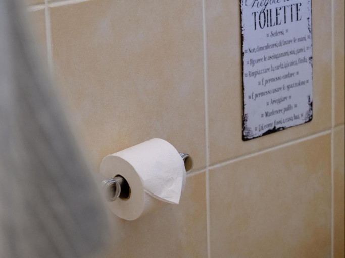 Bathroom 3, The Hudson Guesthouse & Suites, Pixley ka Seme