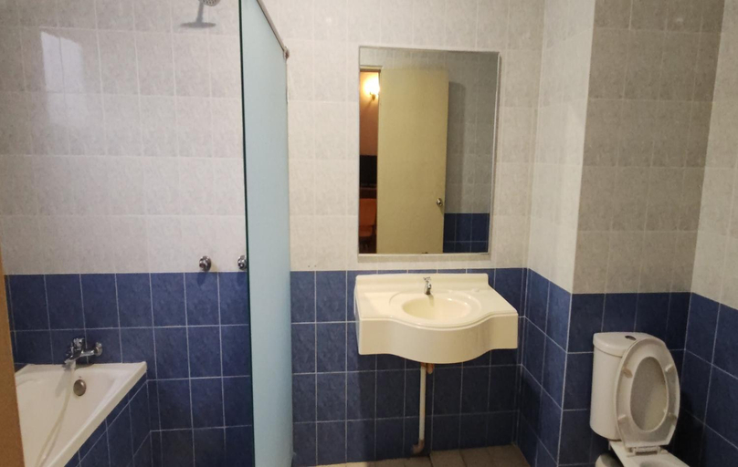 Bathroom 5, Hotel Ipoh City, Kinta