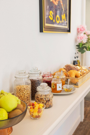 Food & Drinks 5, Alexandra, Locarno