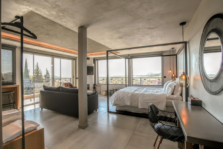 Bedroom 2, Meteora Heaven and Earth, Thessaly