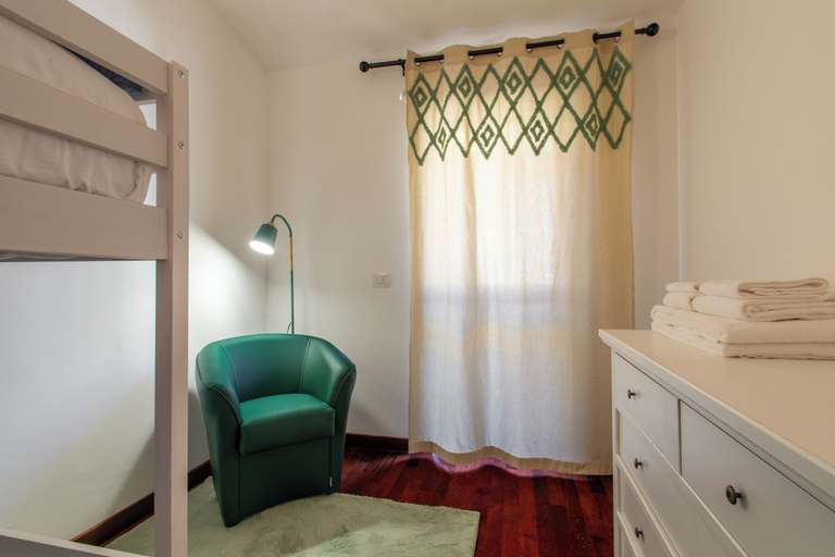 Interior, A 15 Miglia da Roma, Rome
