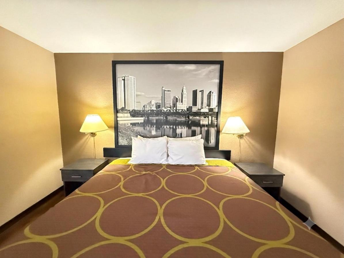 Bedroom 3, Super 8 By Wyndham Harrison Oh, Hamilton